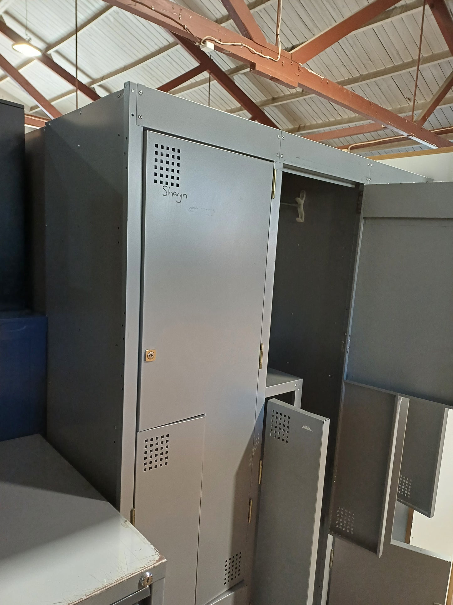 Lockers - without keys