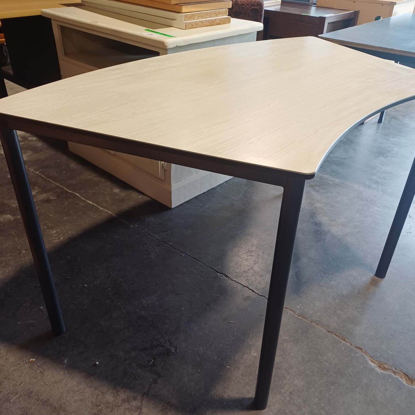 Curved Desk