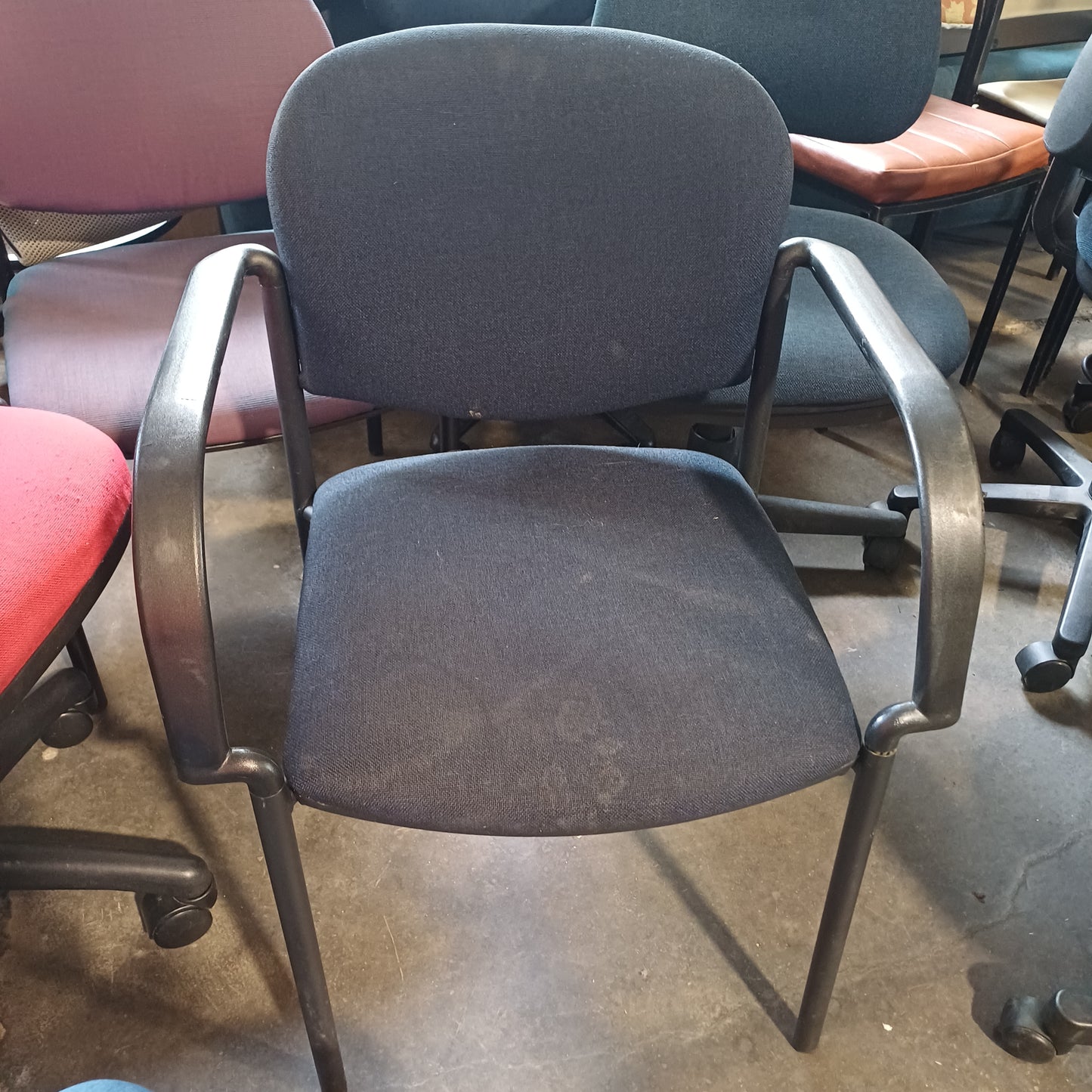 Armchair without wheels
