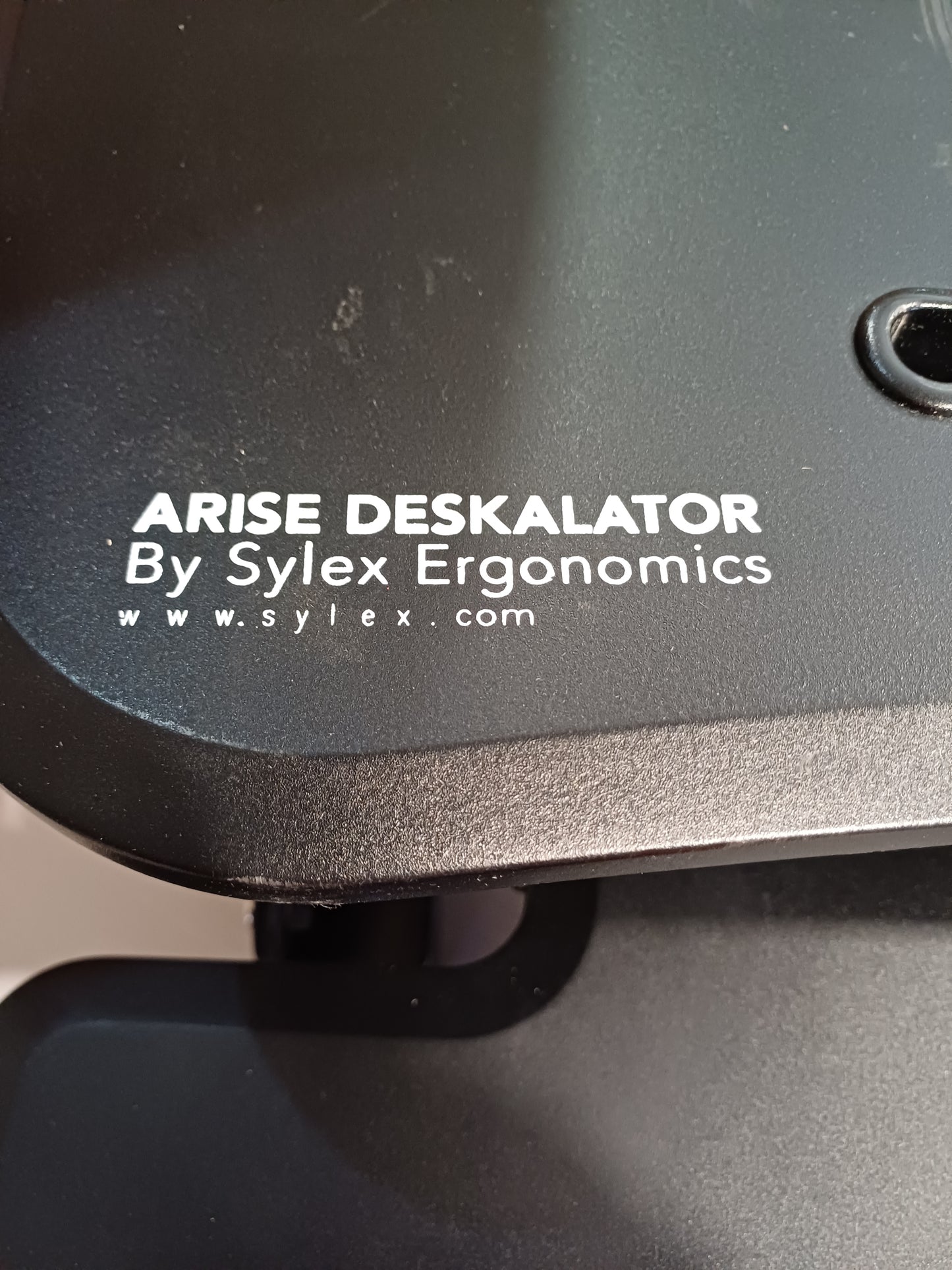 Arise Deskalator By Sylec Ergonomics