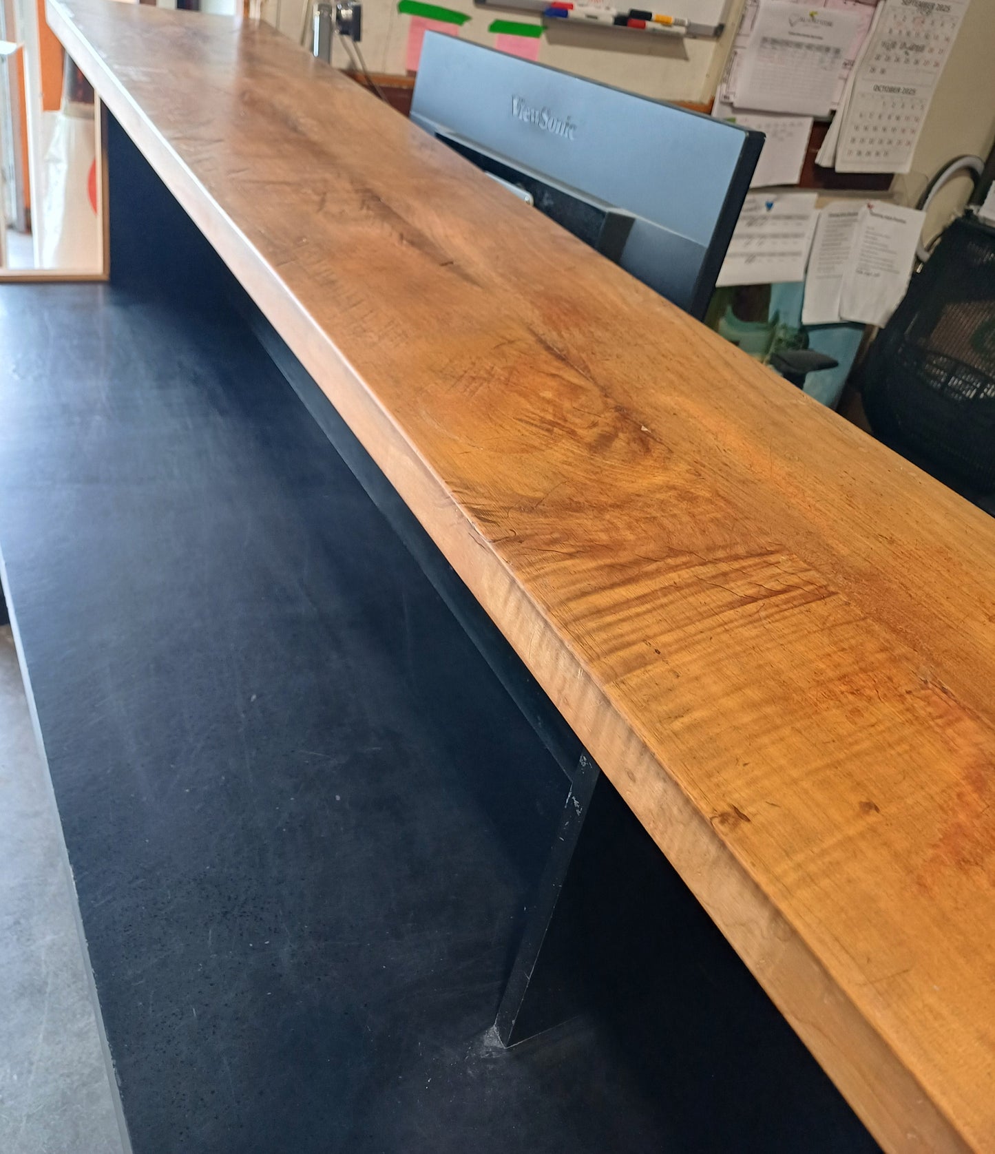 Reception table