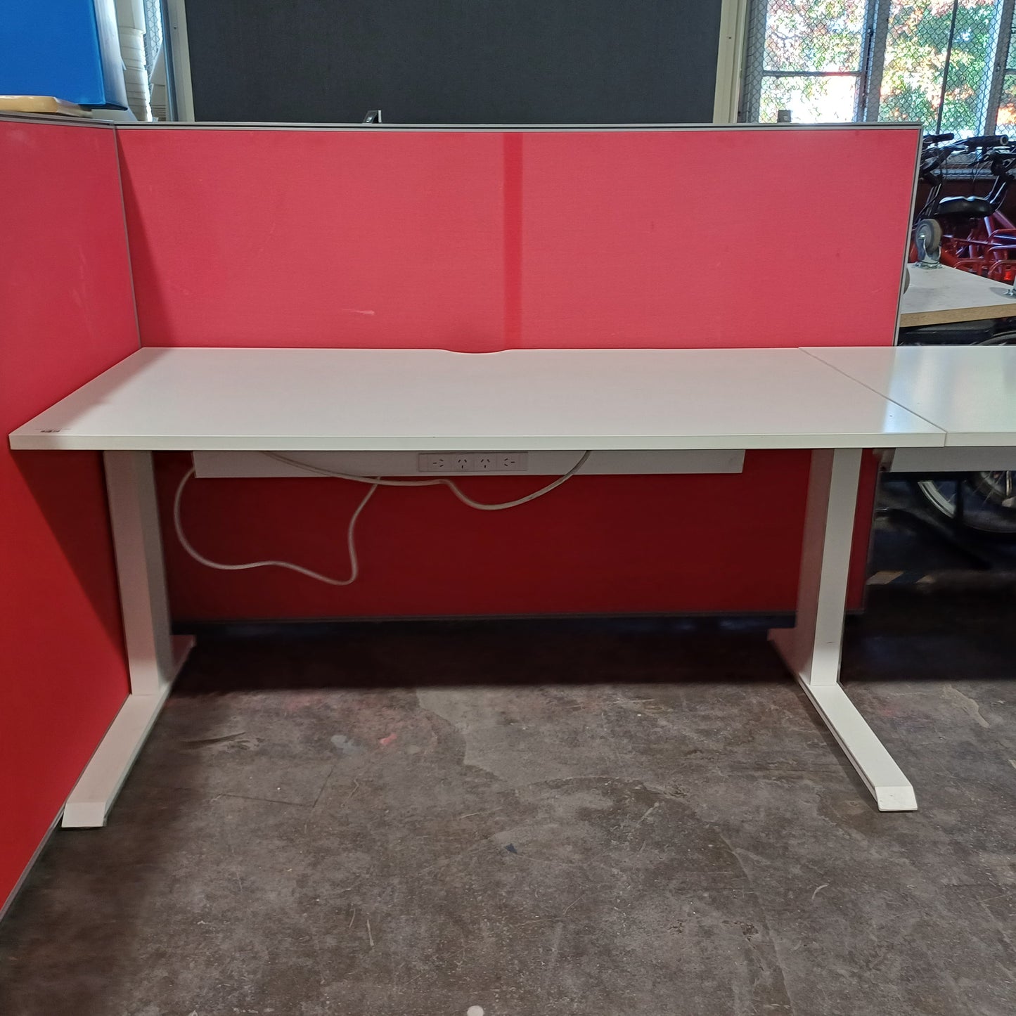 Corner partition (2 in 1)