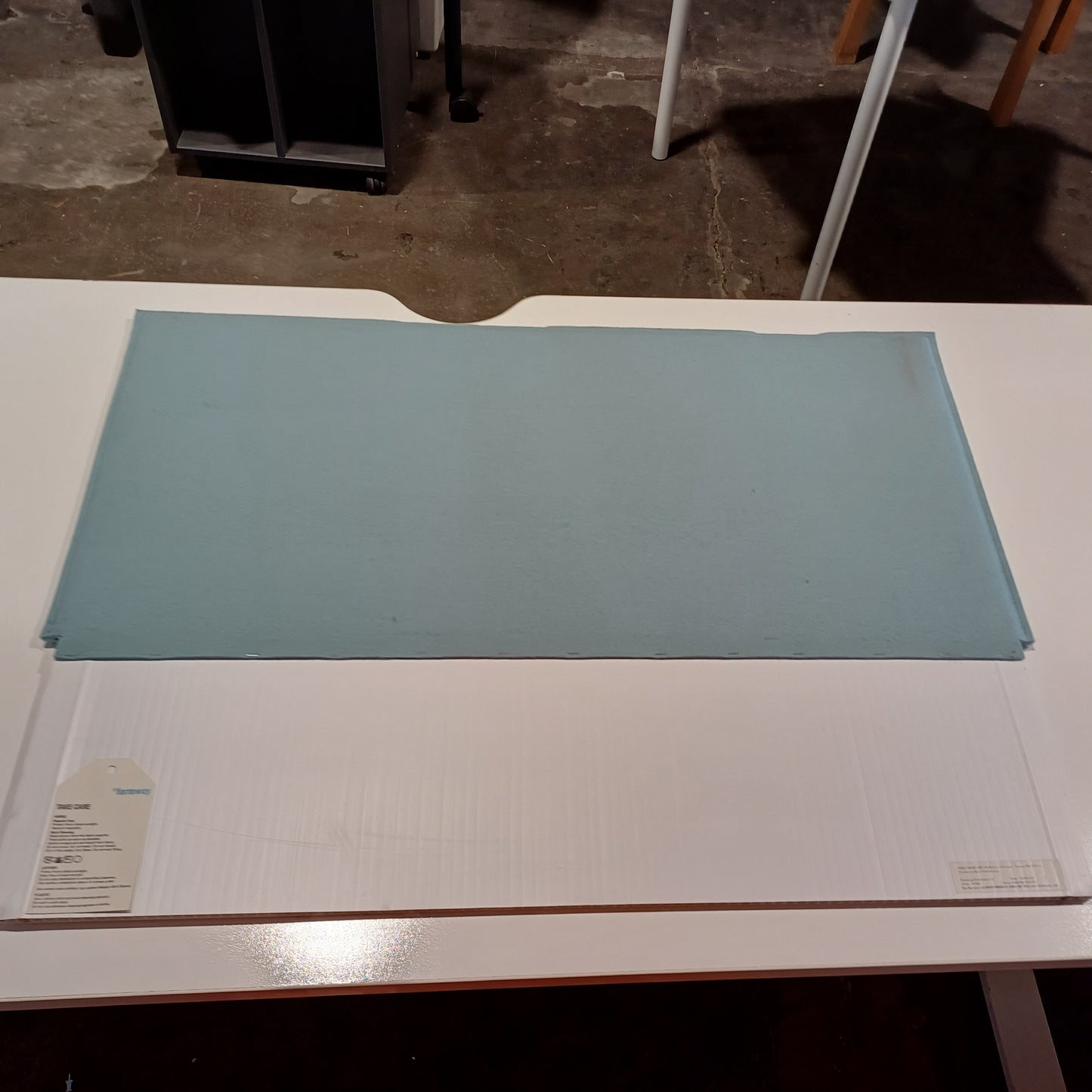 Pinboard desk display