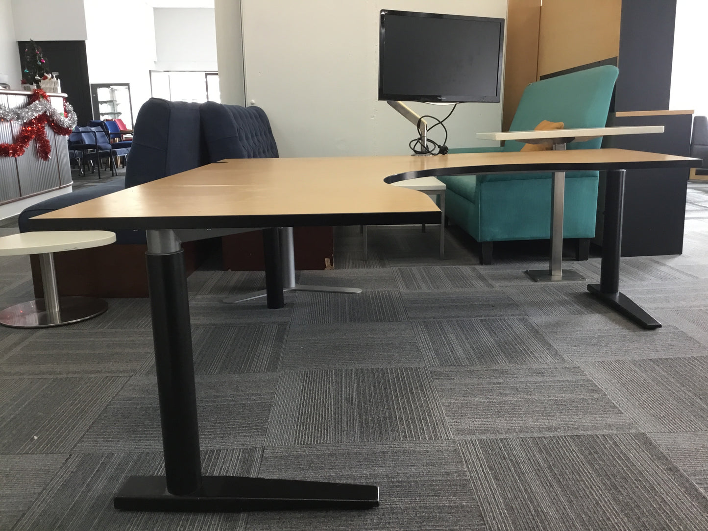 L-shape Desk- Wood Grain Top