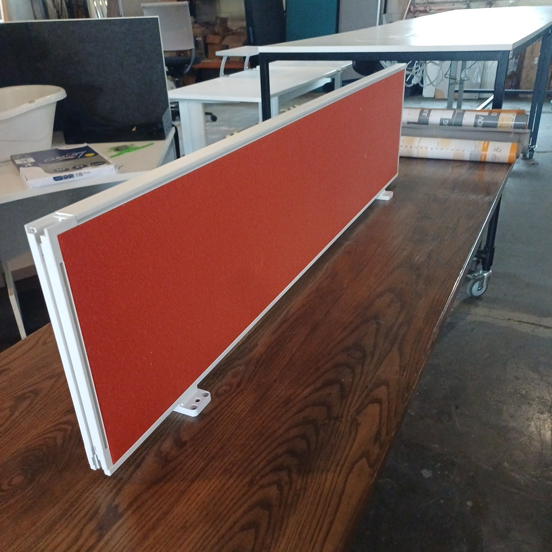 Free standing Desk divider screen - Red