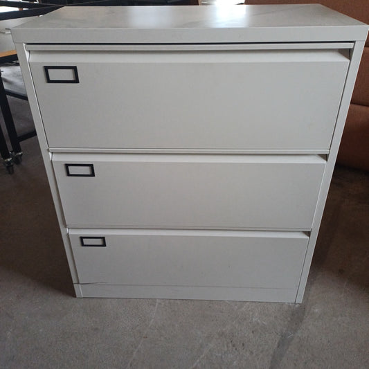 3 Drawer metal cabinet