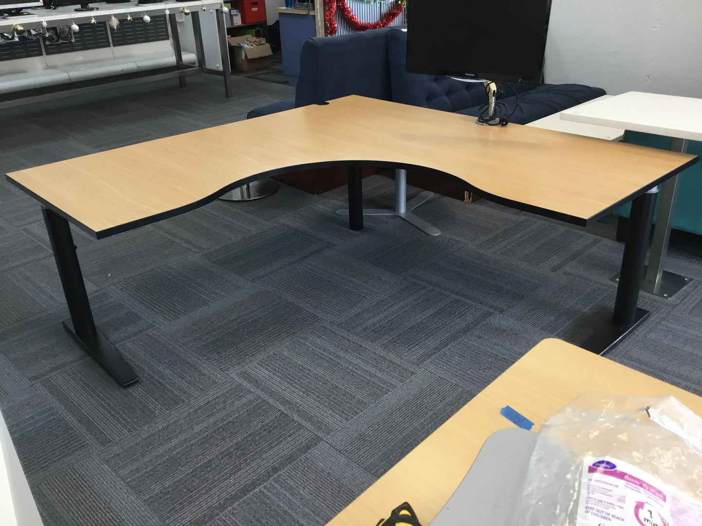 L-shape Desk- Wood Grain Top