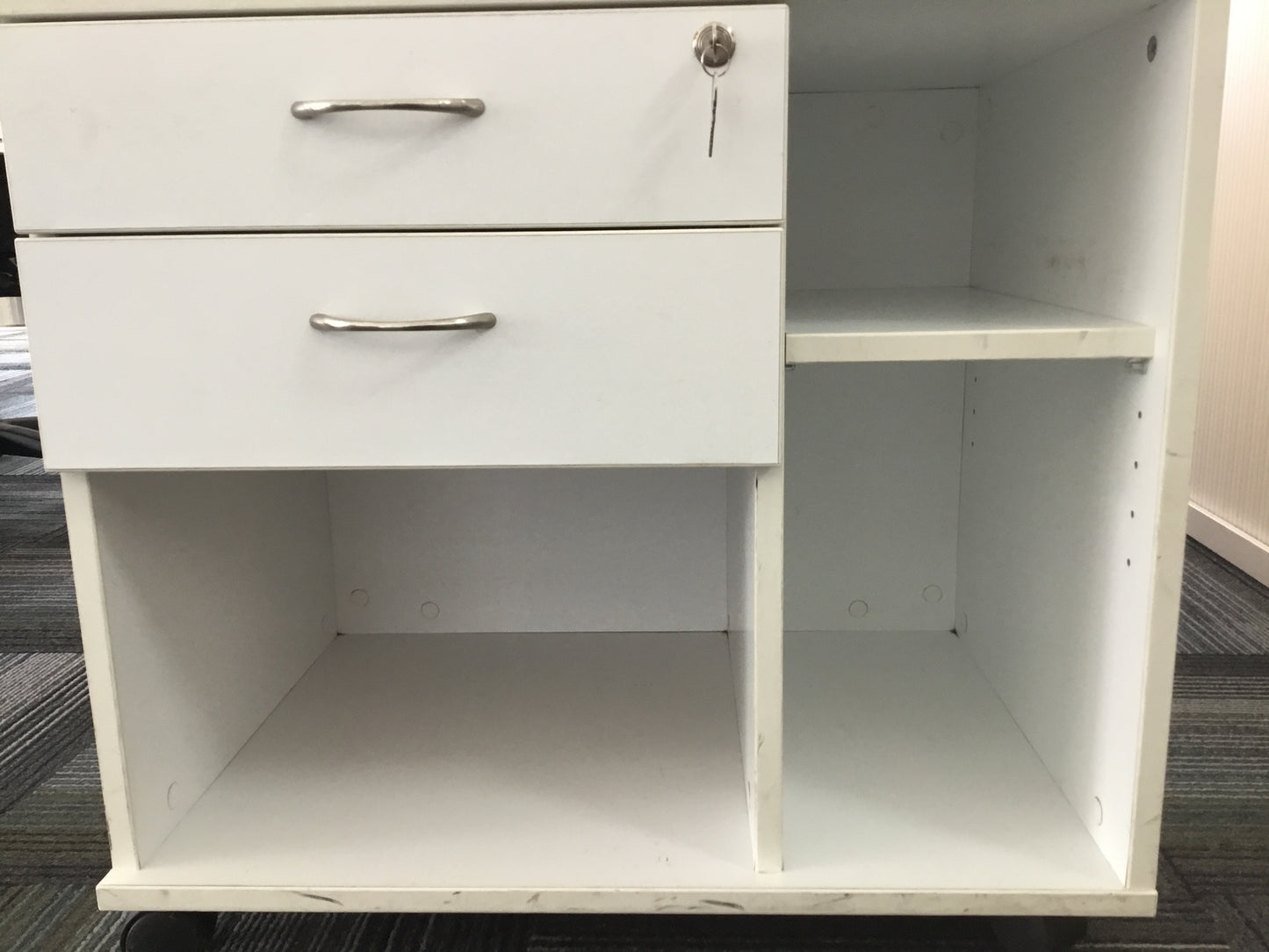 Left side drawers cabinet with Lock/Key