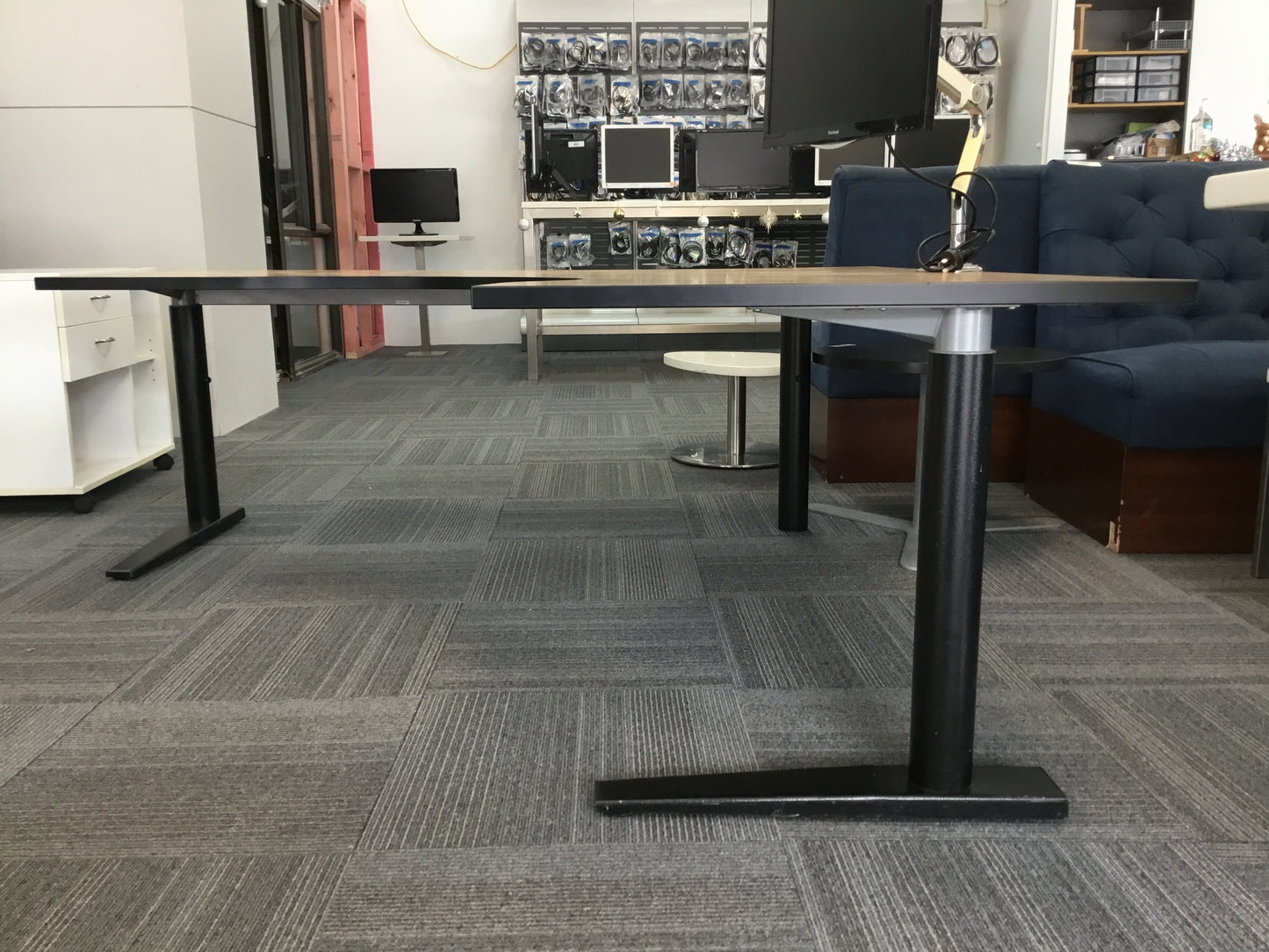 L-shape Desk- Wood Grain Top