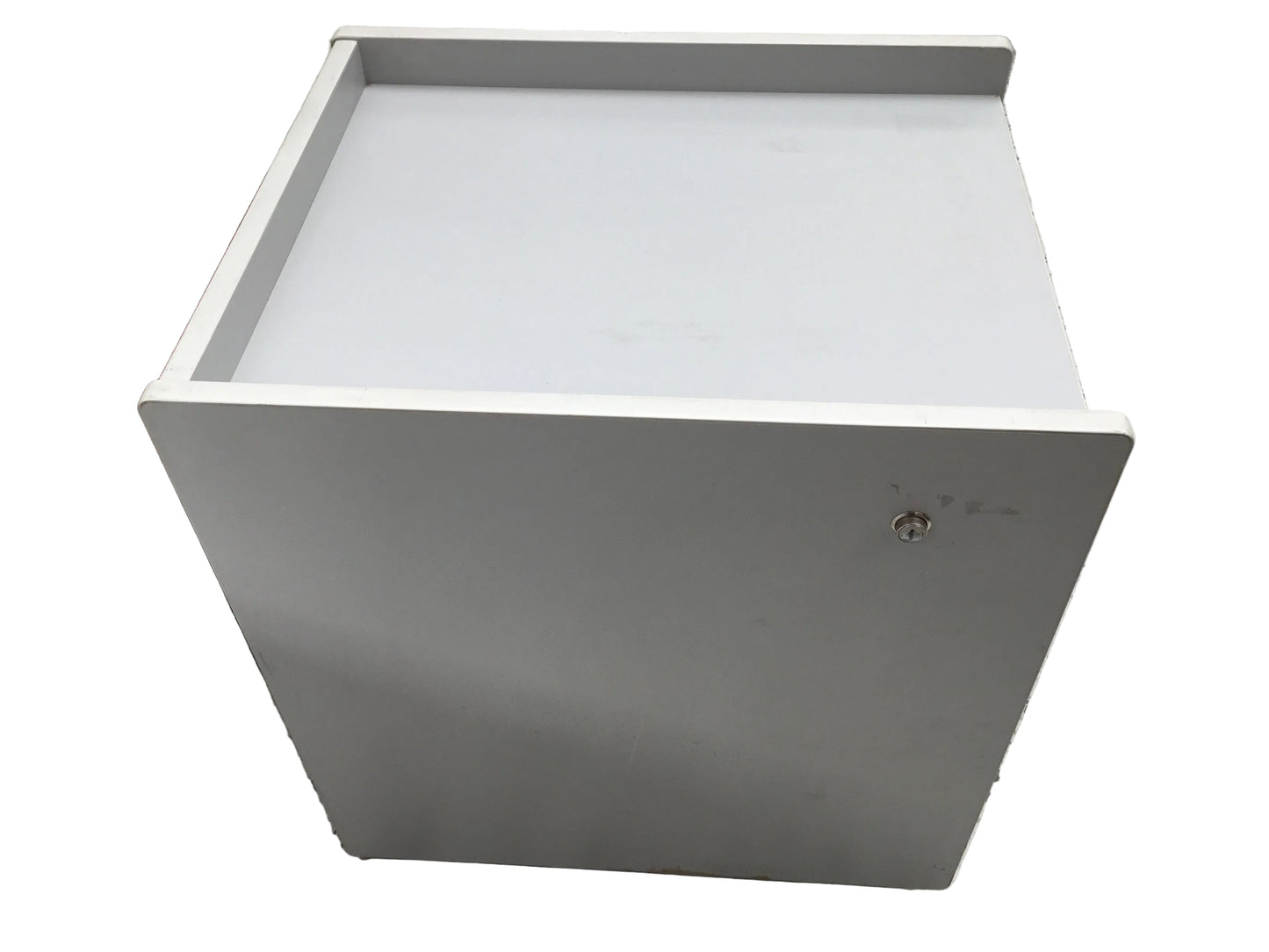 Grey 3 drawer unit without handles