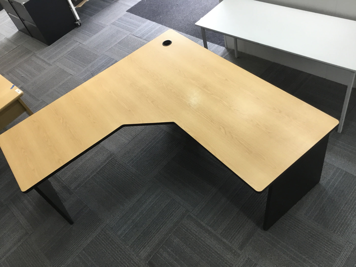 L-shape Desk (1)