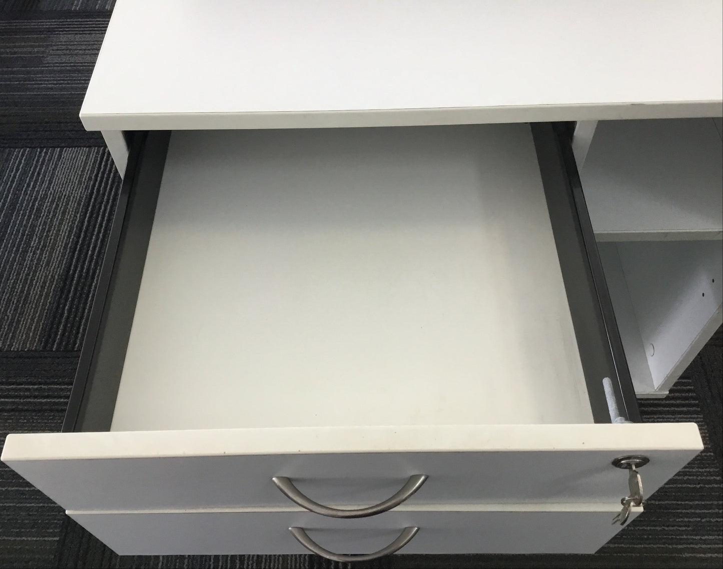 Left side drawers cabinet with Lock/Key