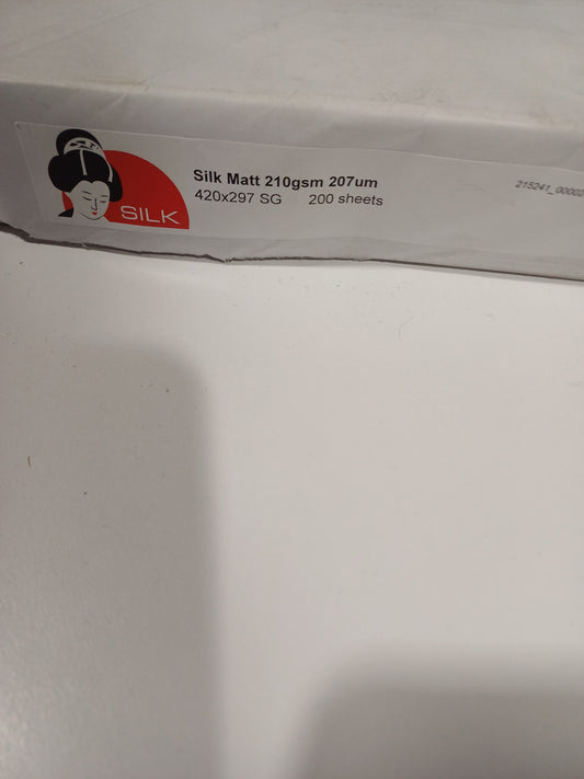 Silk Matt 210gsm 207um
