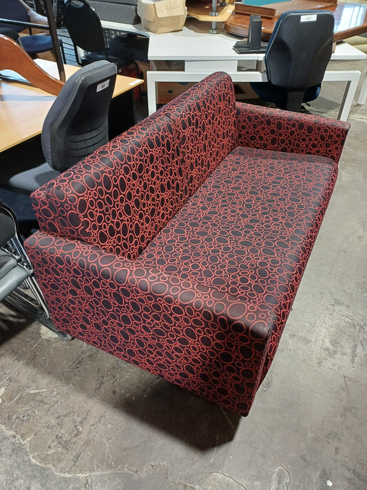 Couch (red & black)