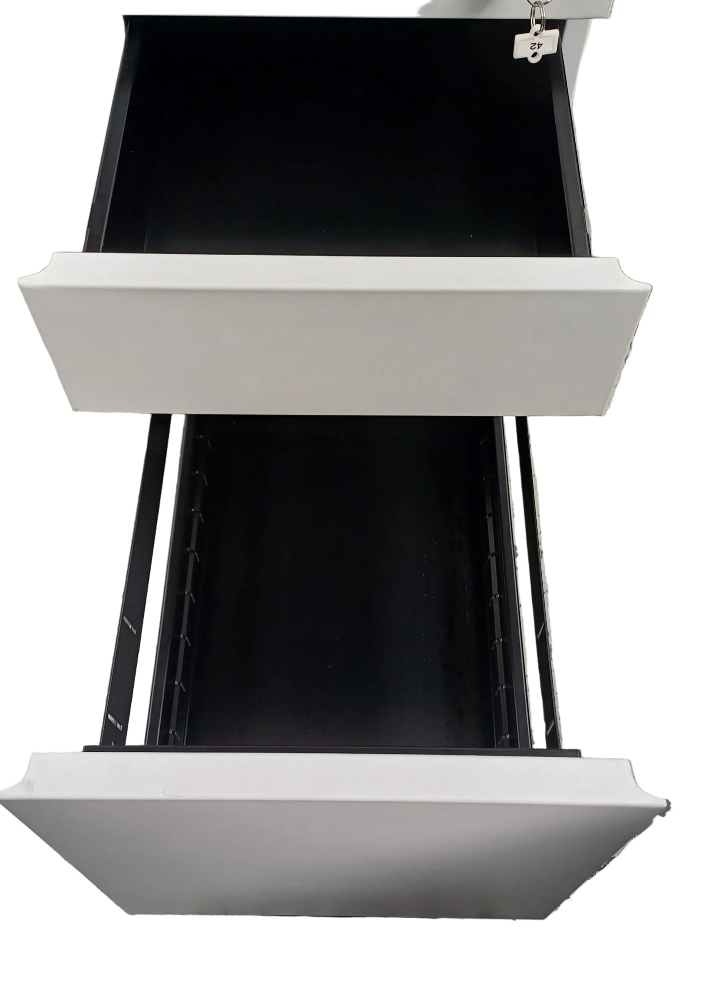 White 3 drawers cabinet