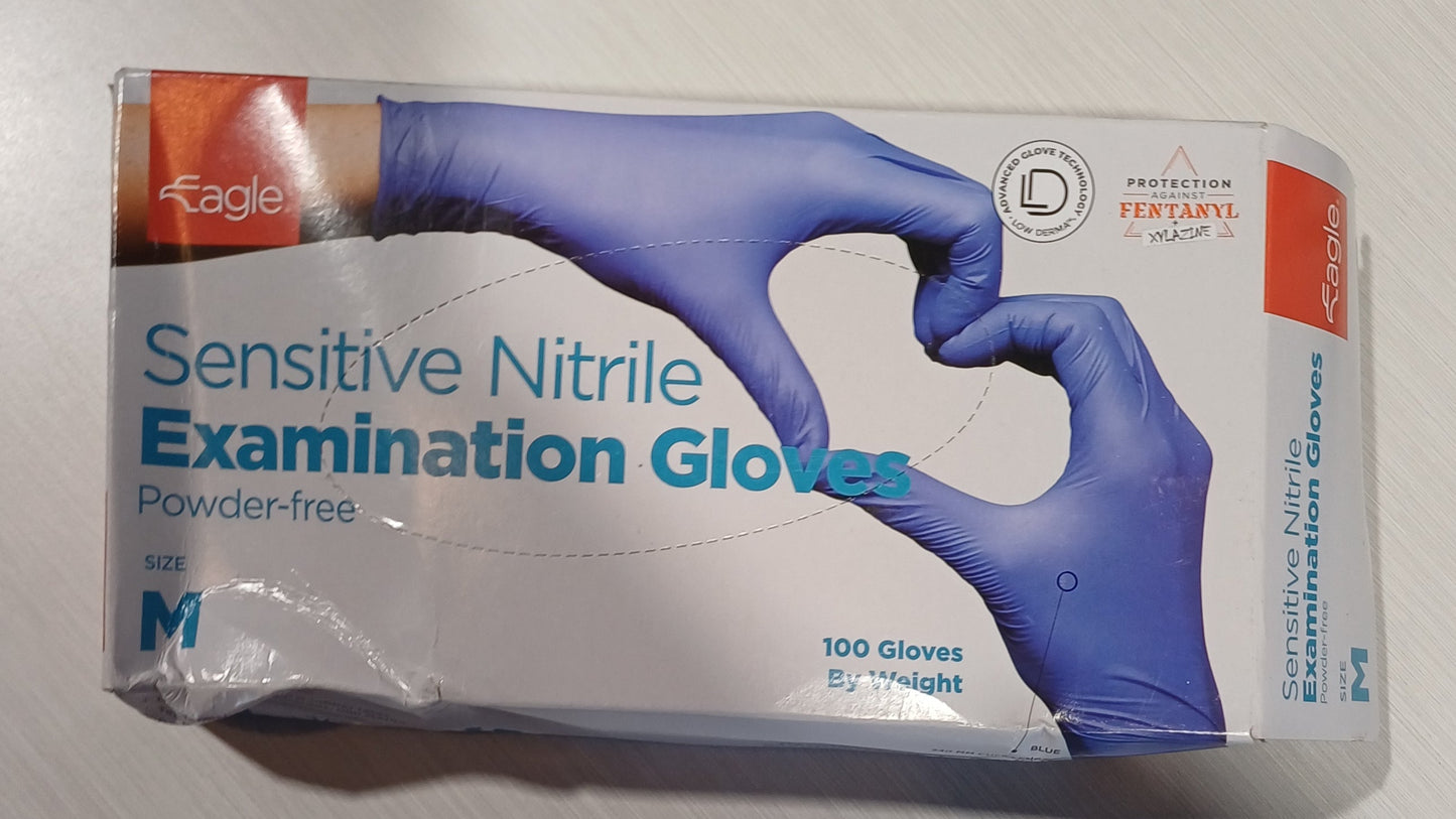 Sensitive Nitrile Gloves (Medium)