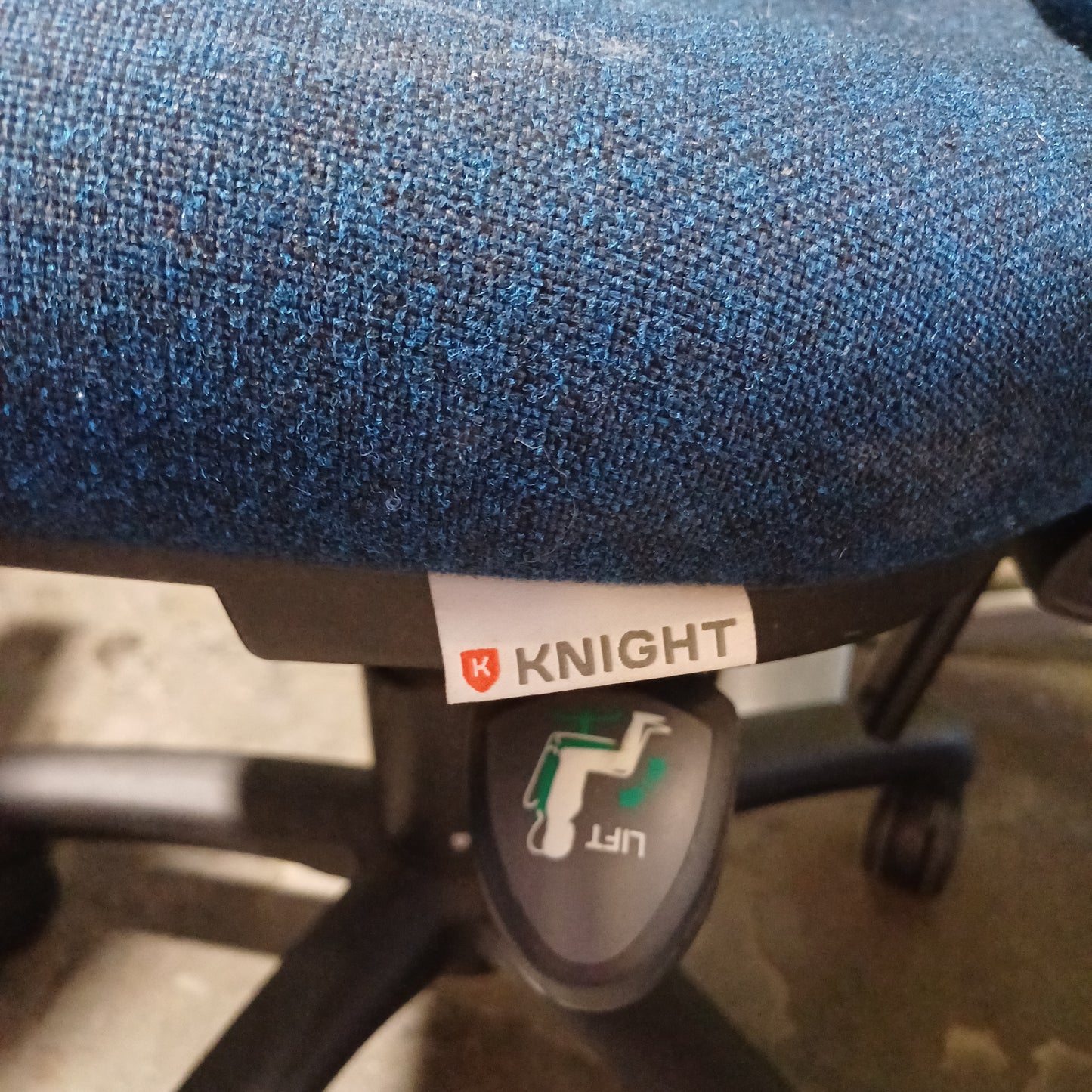 KNIGHT office chair