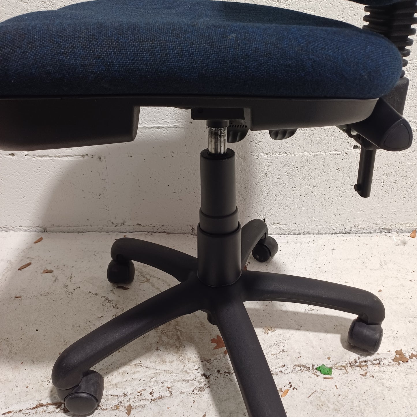 Office chair - Blue