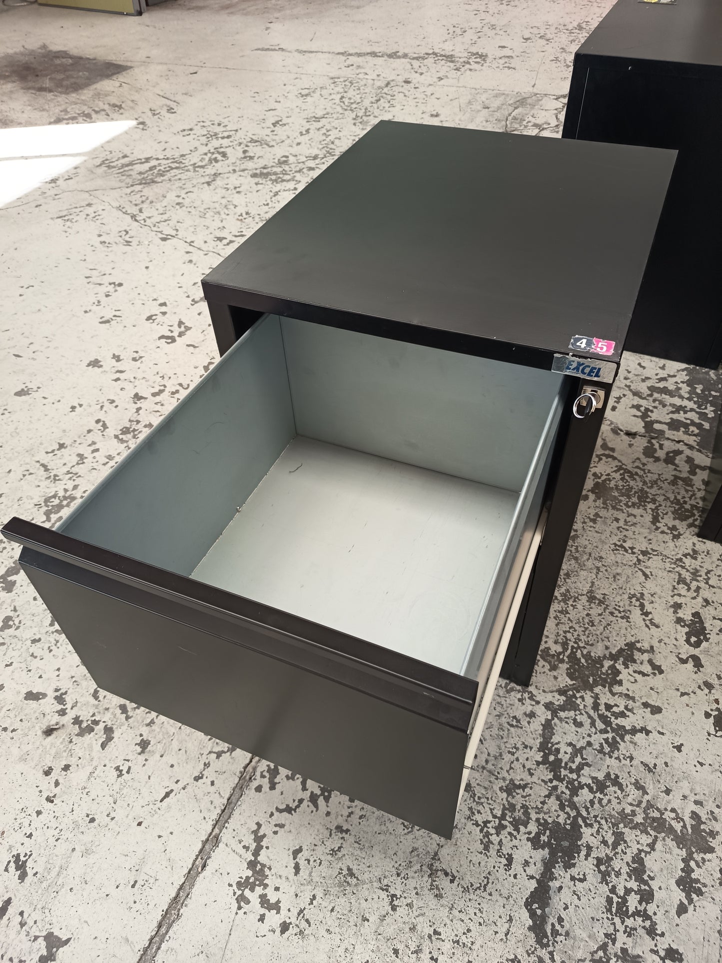 Lockable 2 Drawer Filing Cabinet-Black