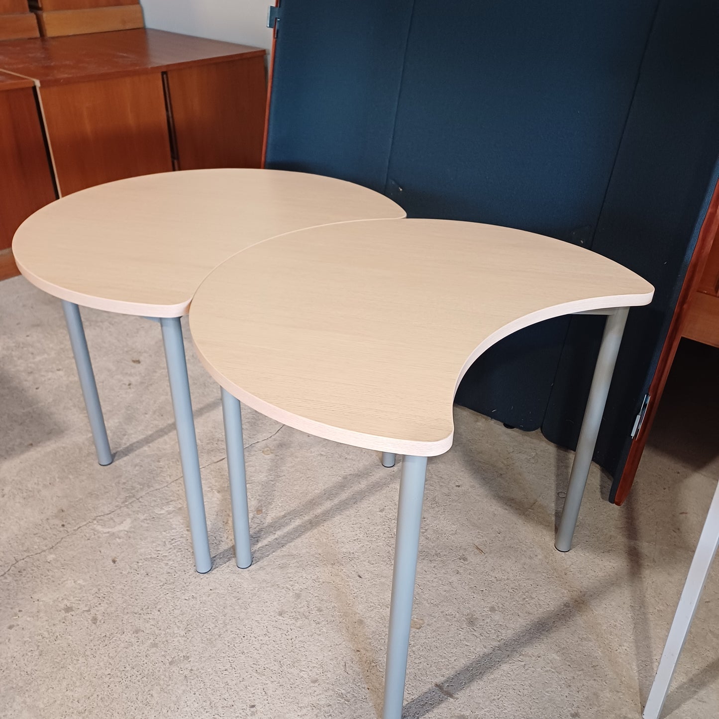 Small Moon desk/Table-900W