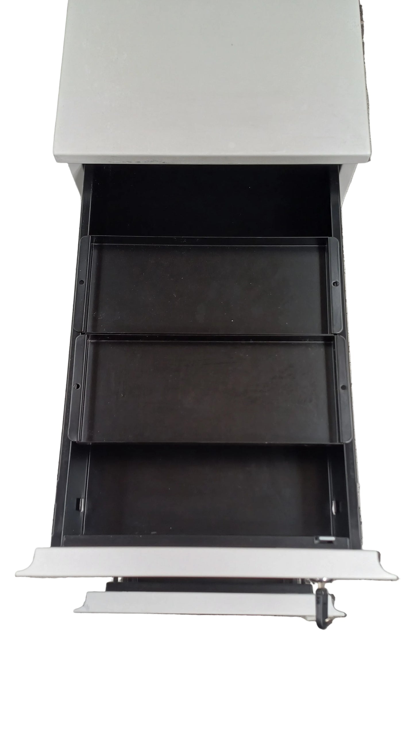 White 3 drawers cabinet