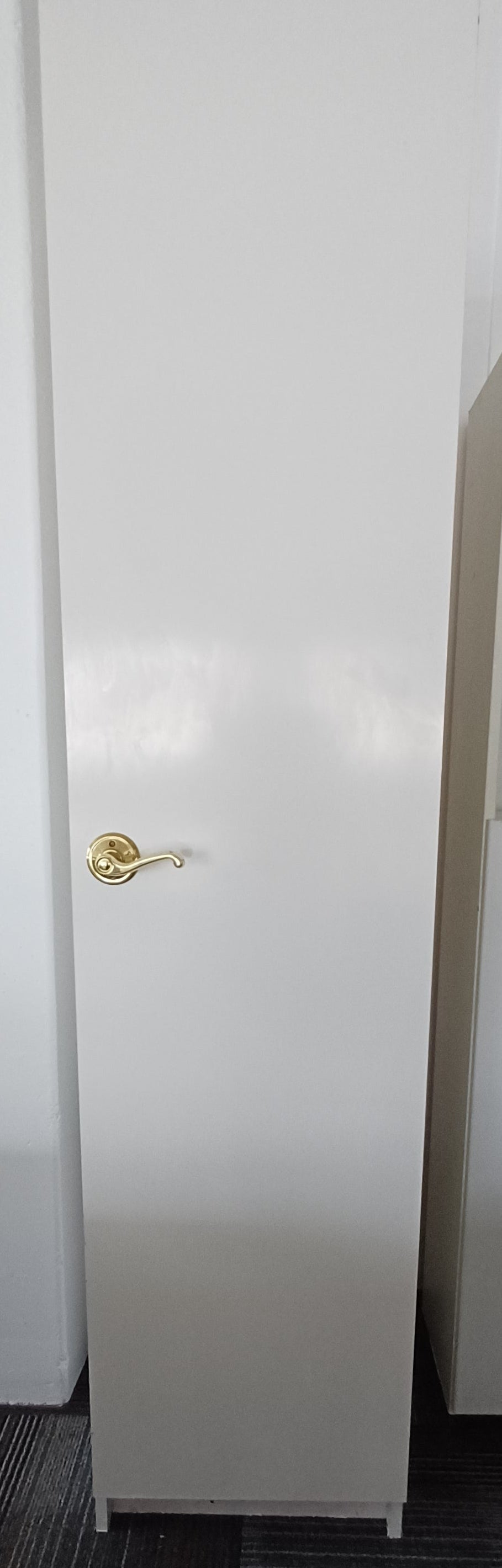 White single door cupboard