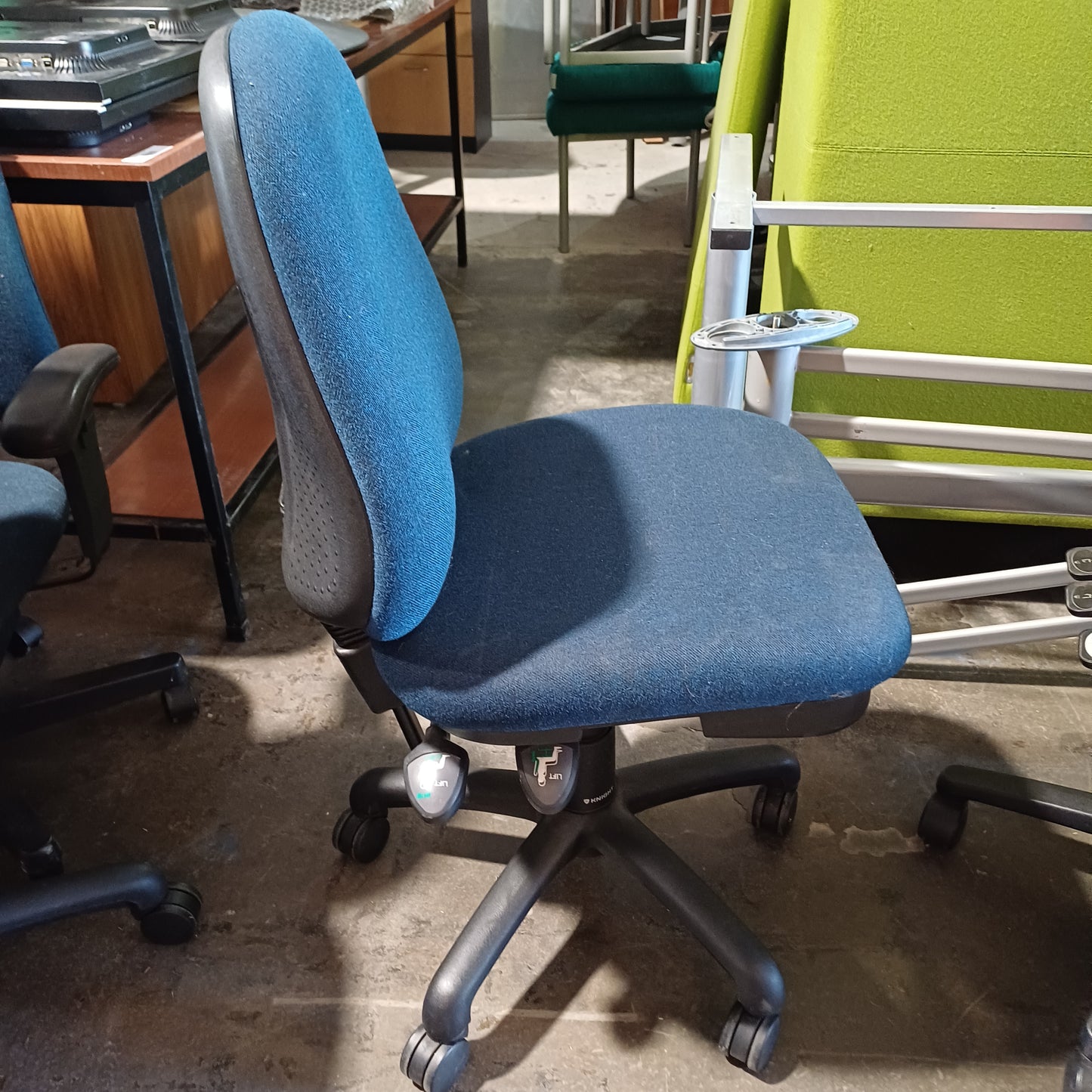 KNIGHT office chair