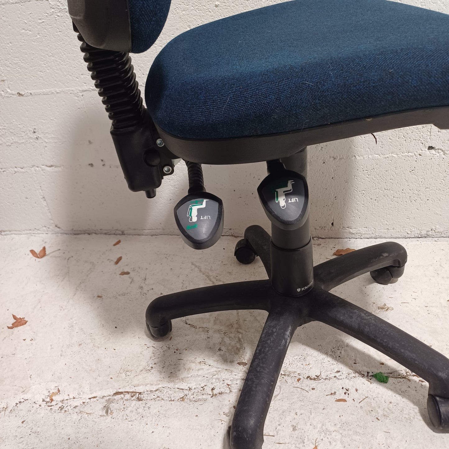 Office chair - Blue (knight brand)