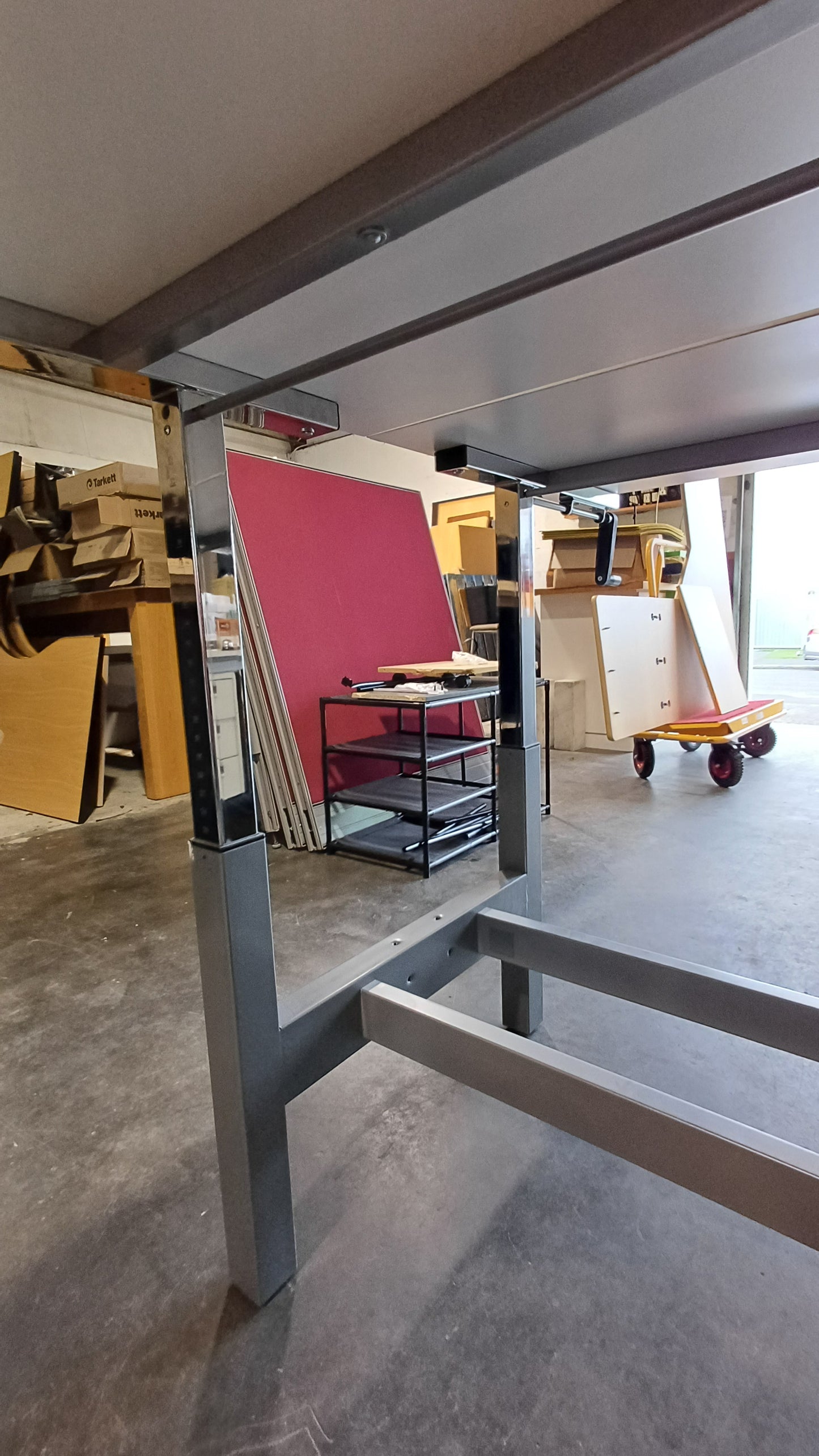 Adjustable windup Sit/Stand Double Desk-2 Person