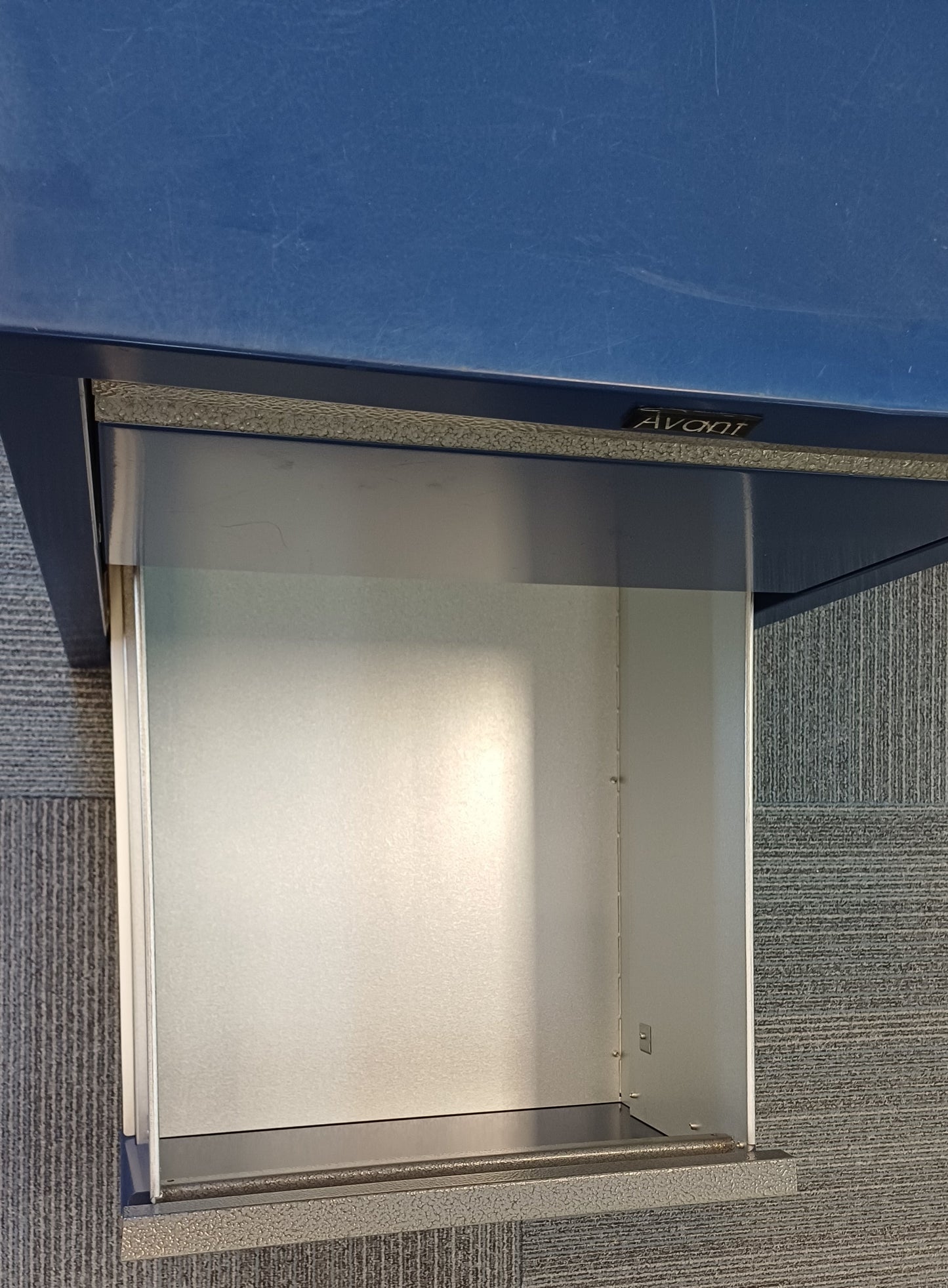 Blue Filing cabinet