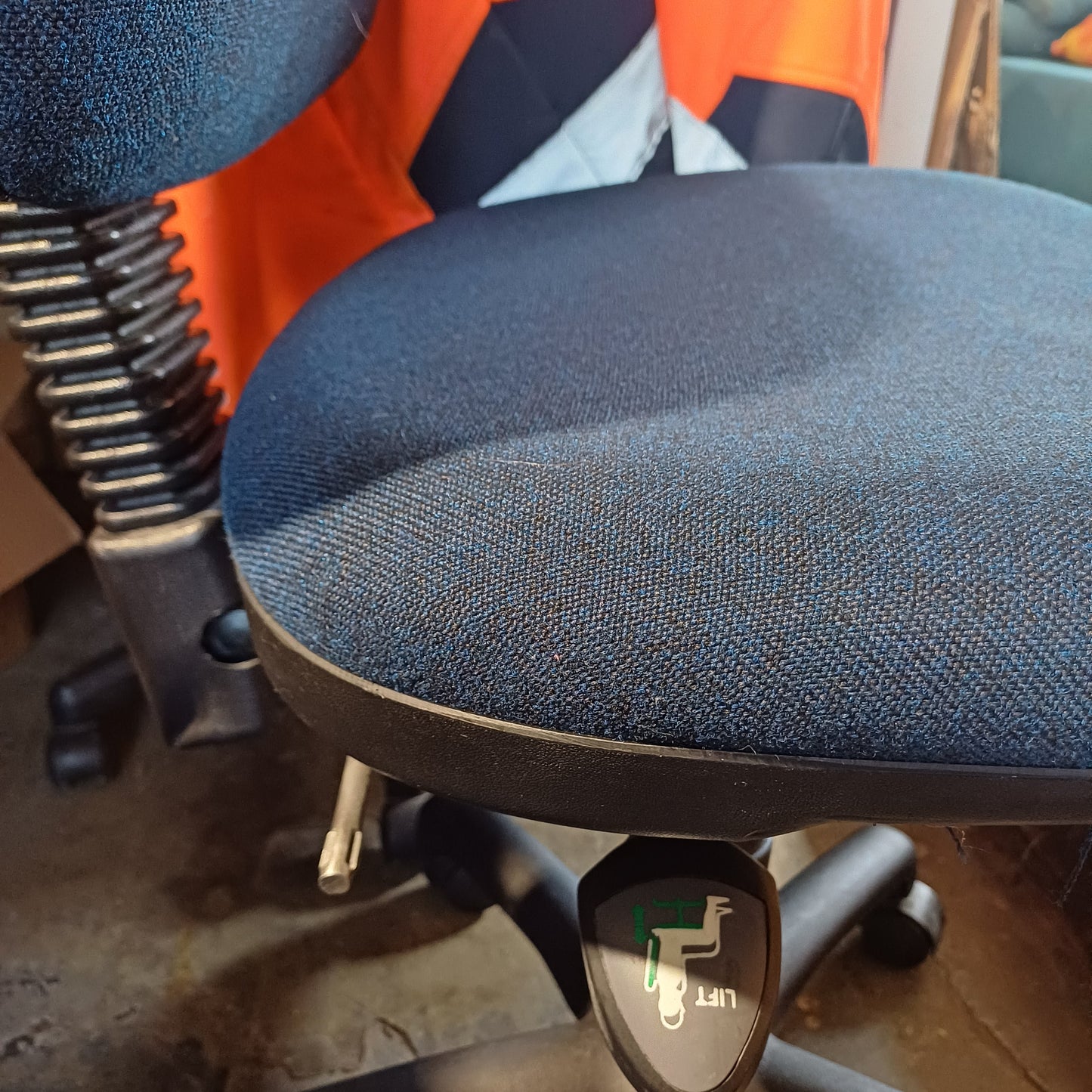 Office chair - Blue (Knight brand & Broken lever)