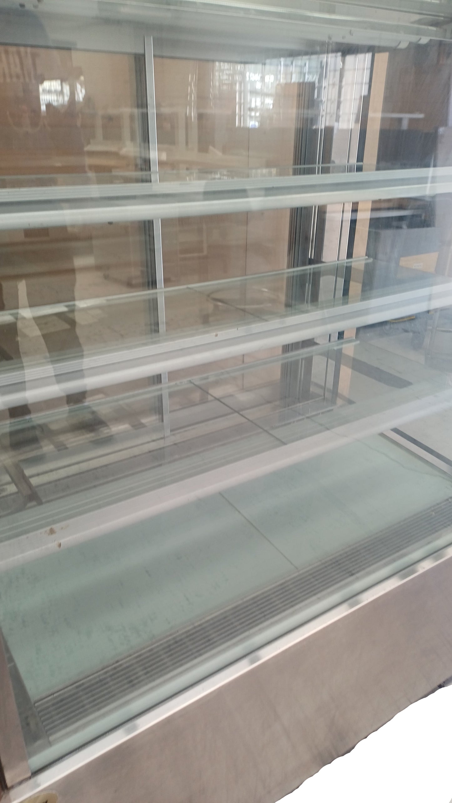 Kingdom - Food display cabinet