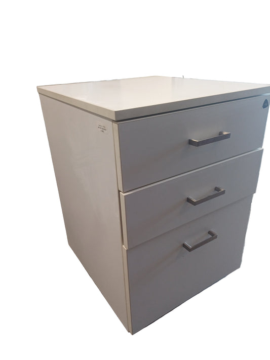 3 drawer white Cabinet