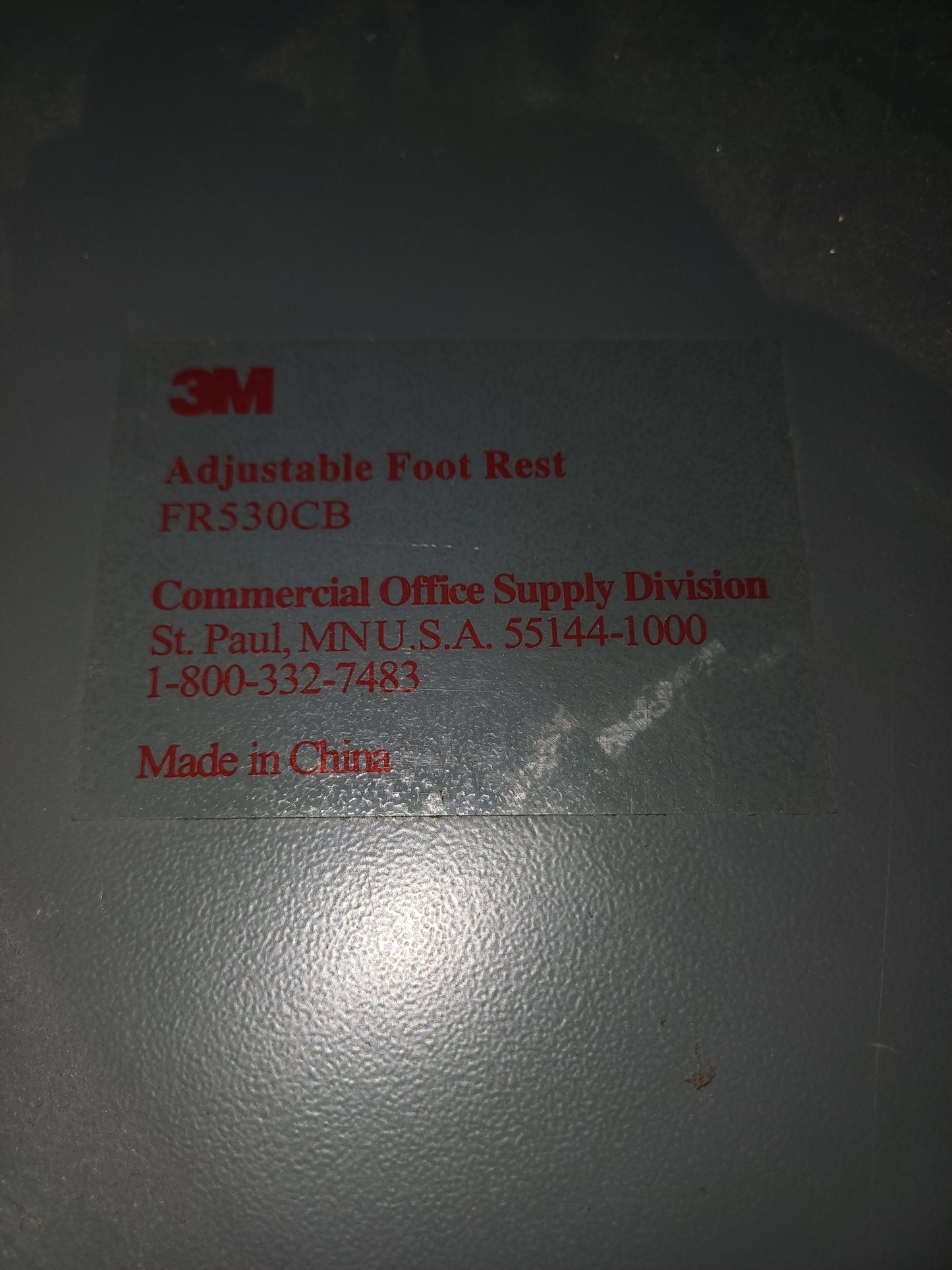 3M adjustable footrest FR530CB model